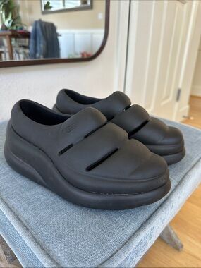 UGG Black Slip-On Foam Clogs with Vent Slits